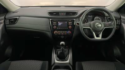 2020 NISSAN X-TRAIL interior