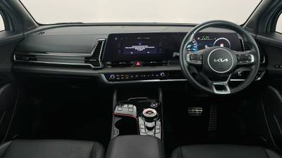 2023 KIA SPORTAGE interior