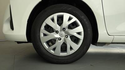 2019 TOYOTA YARIS gallery