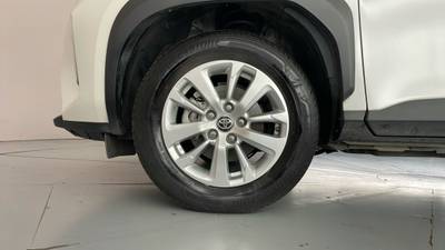2021 TOYOTA YARIS CROSS gallery