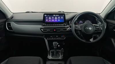 2020 KIA SELTOS interior