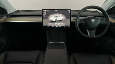 2022 TESLA MODEL 3 interior