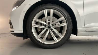 2023 VOLKSWAGEN PASSAT gallery