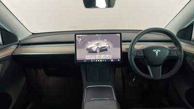 2024 TESLA MODEL Y interior