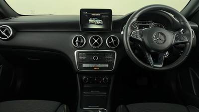 2016 MERCEDES-BENZ A interior