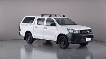 2017 TOYOTA HILUX