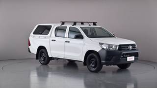 2017 TOYOTA HILUX