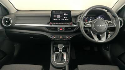 2024 KIA CERATO interior