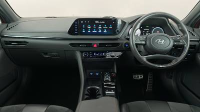 2021 HYUNDAI SONATA interior