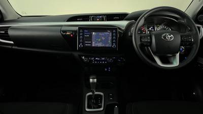 2021 TOYOTA HILUX interior