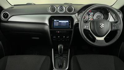 2019 SUZUKI VITARA interior