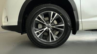 2019 TOYOTA KLUGER gallery