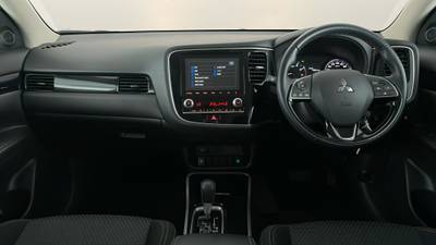 2021 MITSUBISHI OUTLANDER interior
