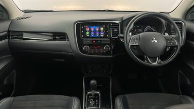 2019 MITSUBISHI OUTLANDER interior