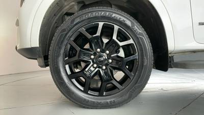 2023 FORD EVEREST gallery