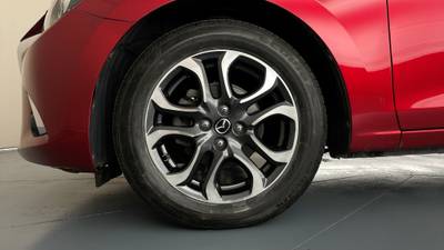 2018 MAZDA 2 gallery