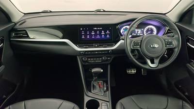 2021 Kia Niro interior