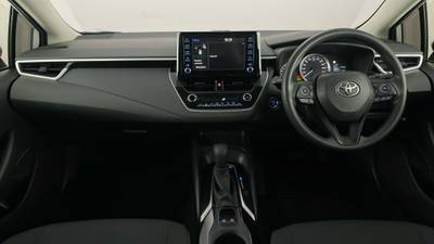 2022 TOYOTA COROLLA interior