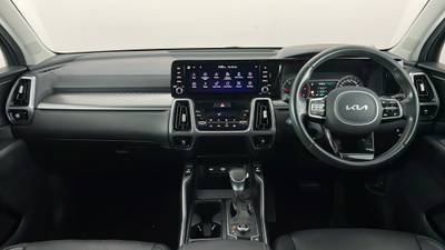 2022 KIA SORENTO interior