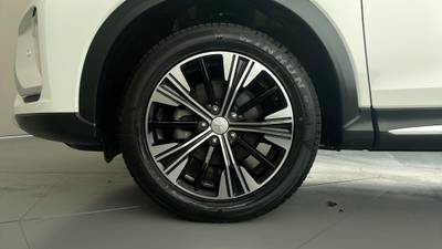 2019 MITSUBISHI ECLIPSE CROSS gallery