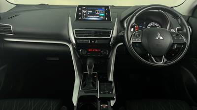 2019 MITSUBISHI ECLIPSE CROSS interior