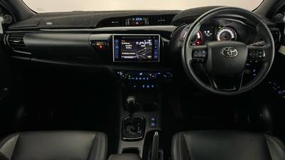2019 TOYOTA HILUX interior