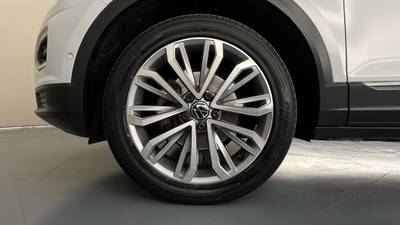 2021 VOLKSWAGEN T-ROC gallery