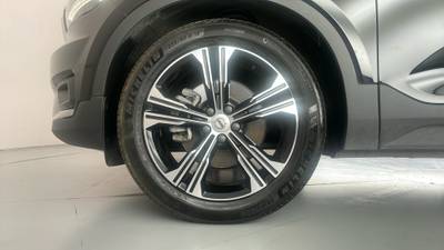 2021 VOLVO XC40 gallery