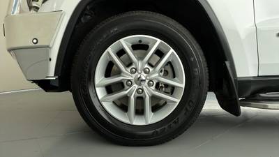 2017 JEEP GRAND CHEROKEE gallery