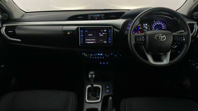 2019 TOYOTA HILUX interior