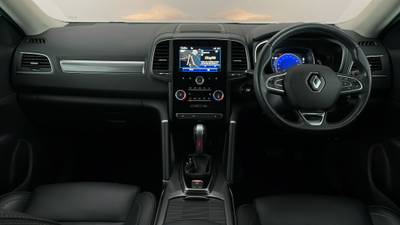2017 RENAULT KOLEOS interior