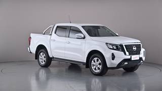 2021 NISSAN NAVARA
