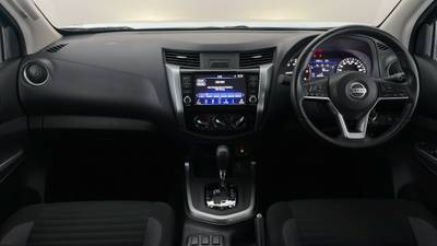 2021 NISSAN NAVARA interior