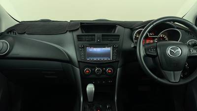 2015 MAZDA BT-50 interior