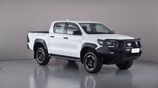 2022 TOYOTA HILUX