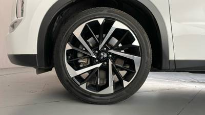 2022 MITSUBISHI OUTLANDER gallery