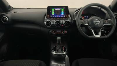 2022 NISSAN JUKE interior