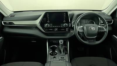 2021 TOYOTA KLUGER interior