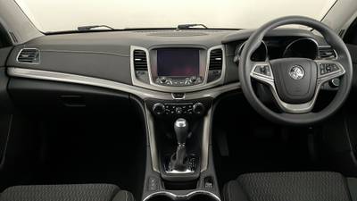 2016 HOLDEN COMMODORE interior