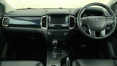 2021 FORD EVEREST interior