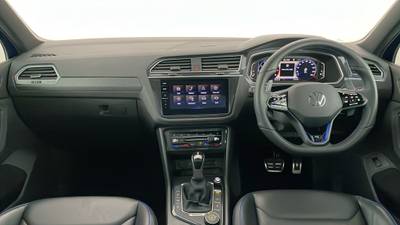 2022 VOLKSWAGEN TIGUAN interior