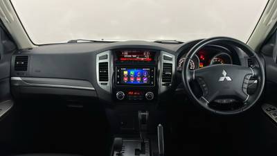 2021 MITSUBISHI PAJERO interior