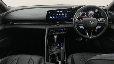 2023 Hyundai i30 interior