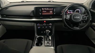 2021 Kia Carnival interior