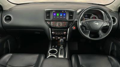 2018 NISSAN PATHFINDER interior