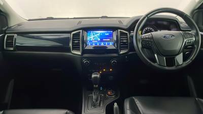 2021 FORD EVEREST interior