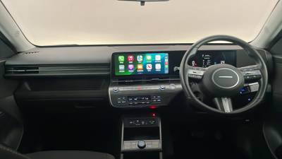 2023 HYUNDAI KONA interior