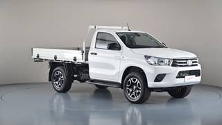2021 TOYOTA HILUX