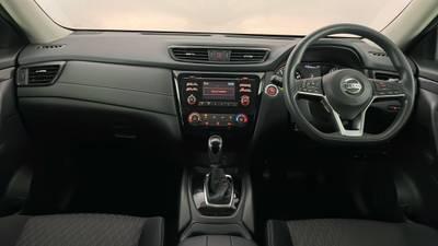 2018 NISSAN X-TRAIL interior