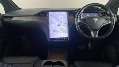 2019 TESLA MODEL X interior